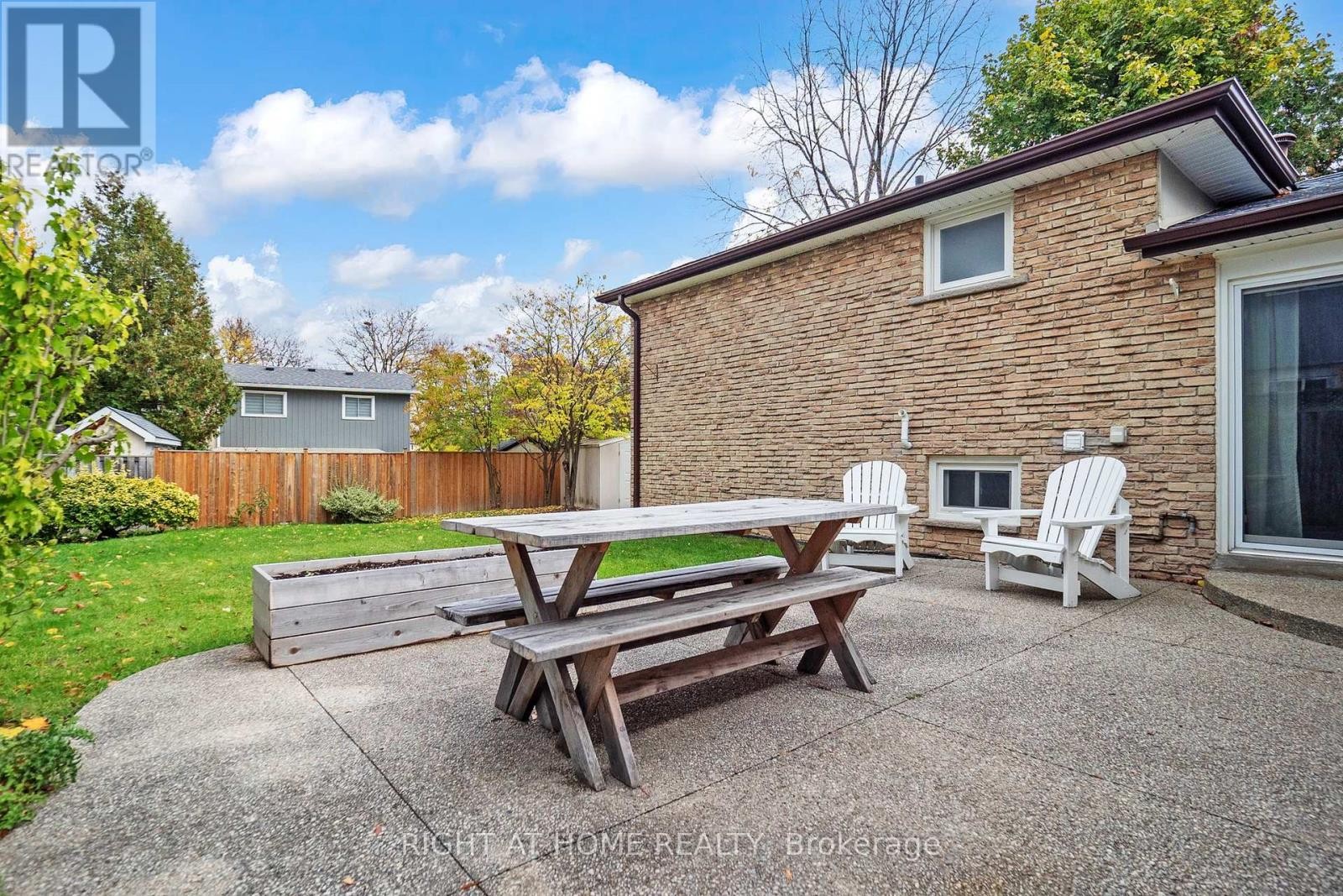 












7161 TAMAR ROAD

,
Mississauga (Meadowvale),




Ontario
L5N1Y7

