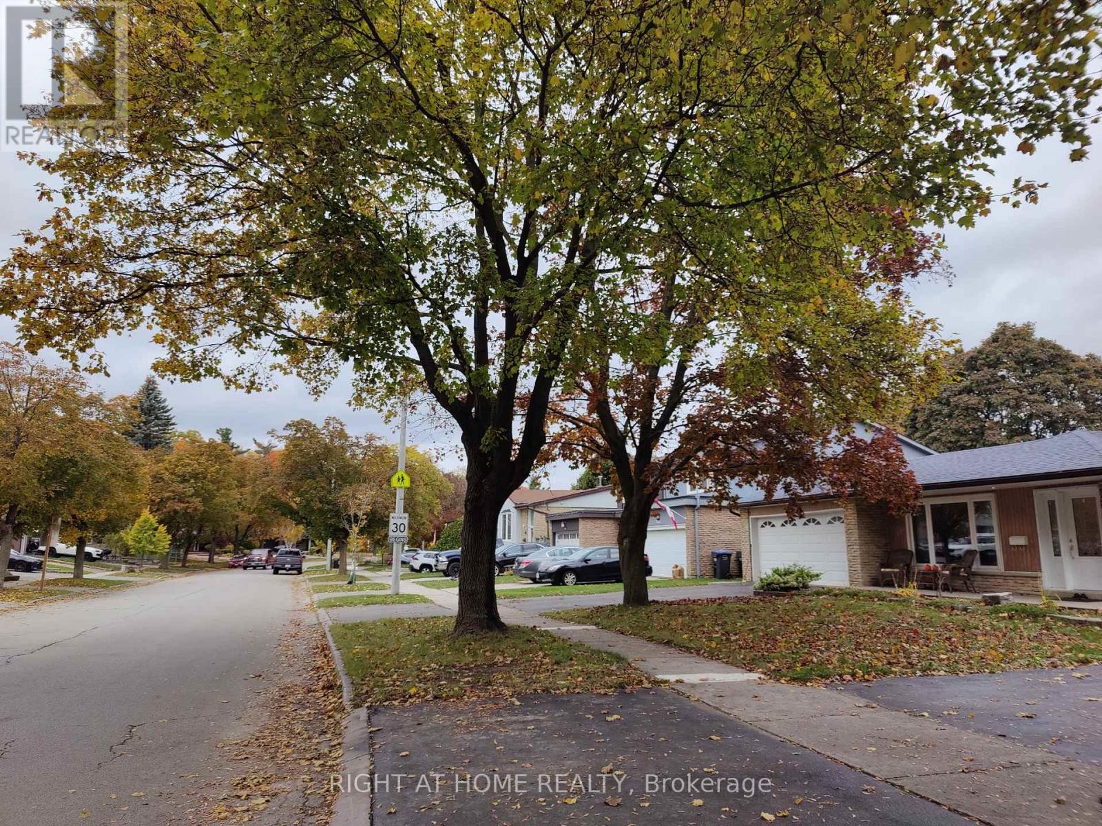 












7161 TAMAR ROAD

,
Mississauga (Meadowvale),




Ontario
L5N1Y7

