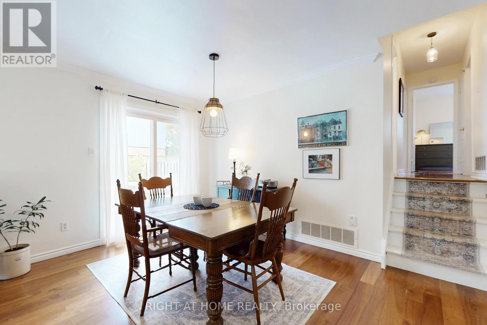 












7161 TAMAR ROAD

,
Mississauga (Meadowvale),




Ontario
L5N1Y7

