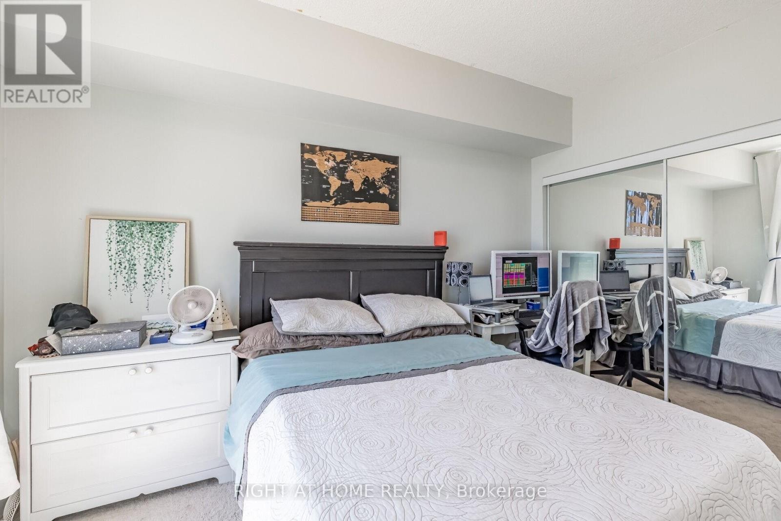 












503 - 3504 HURONTARIO STREET

,
Mississauga (City Centre),




Ontario
L5B0B9

