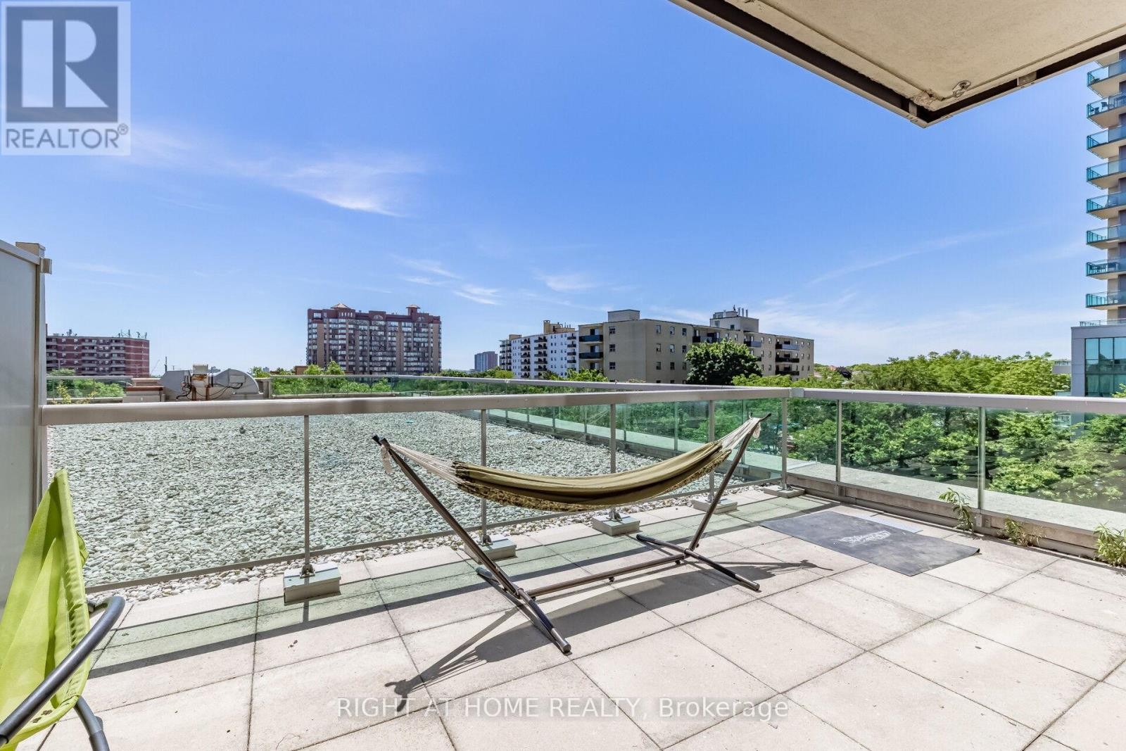 












503 - 3504 HURONTARIO STREET

,
Mississauga (City Centre),




Ontario
L5B0B9

