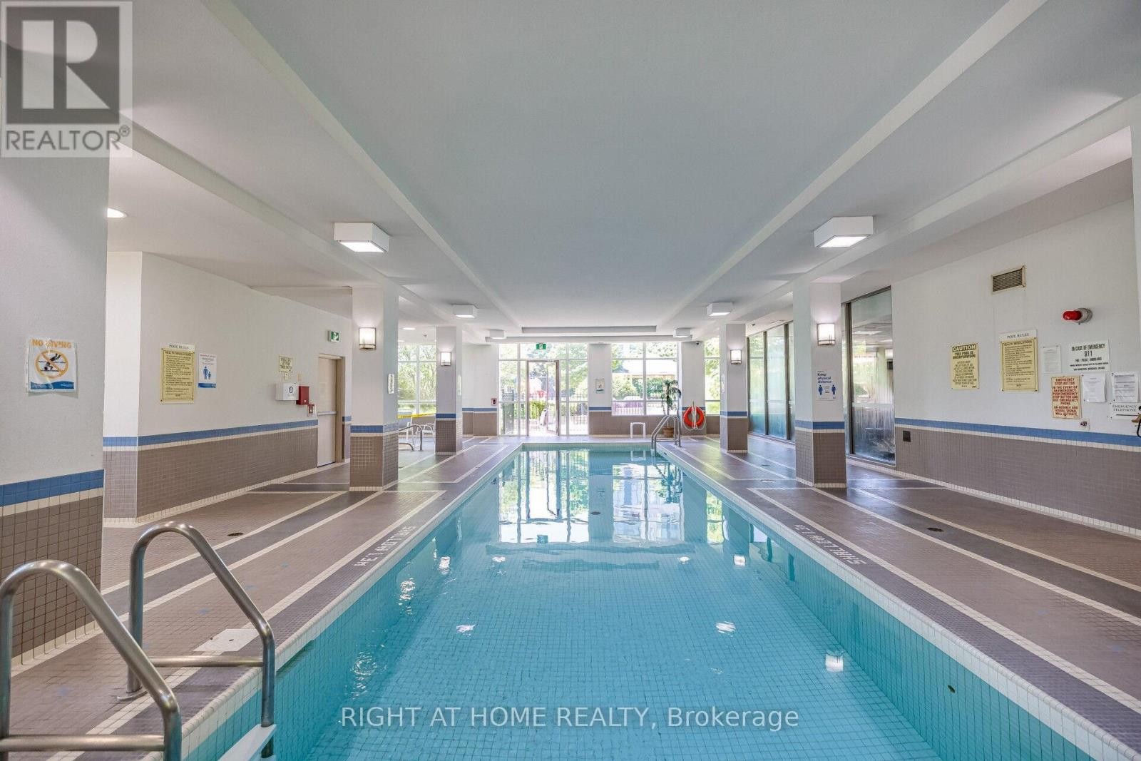 












503 - 3504 HURONTARIO STREET

,
Mississauga (City Centre),




Ontario
L5B0B9

