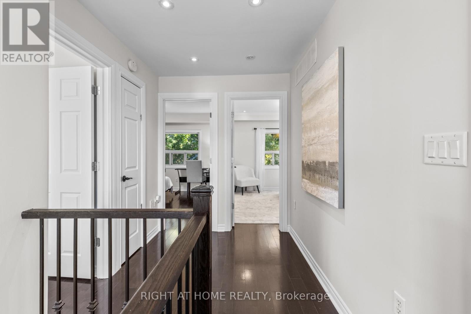 












10 HALIBURTON AVENUE

,
Toronto (Islington-City Centre West),




Ontario
M9B4Y2

