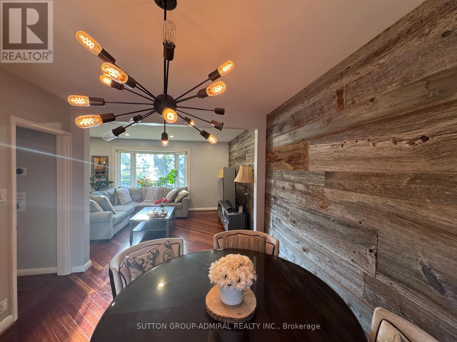 












37 COPPERMILL DRIVE

,
Toronto (Rexdale-Kipling),




Ontario
M9W3Z4

