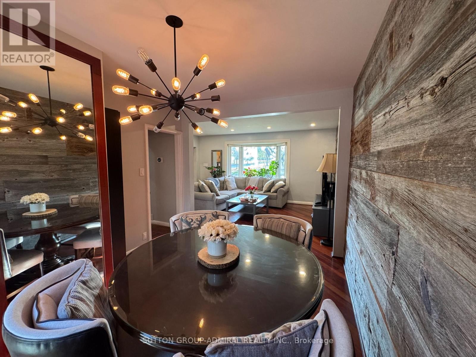 












37 COPPERMILL DRIVE

,
Toronto (Rexdale-Kipling),




Ontario
M9W3Z4

