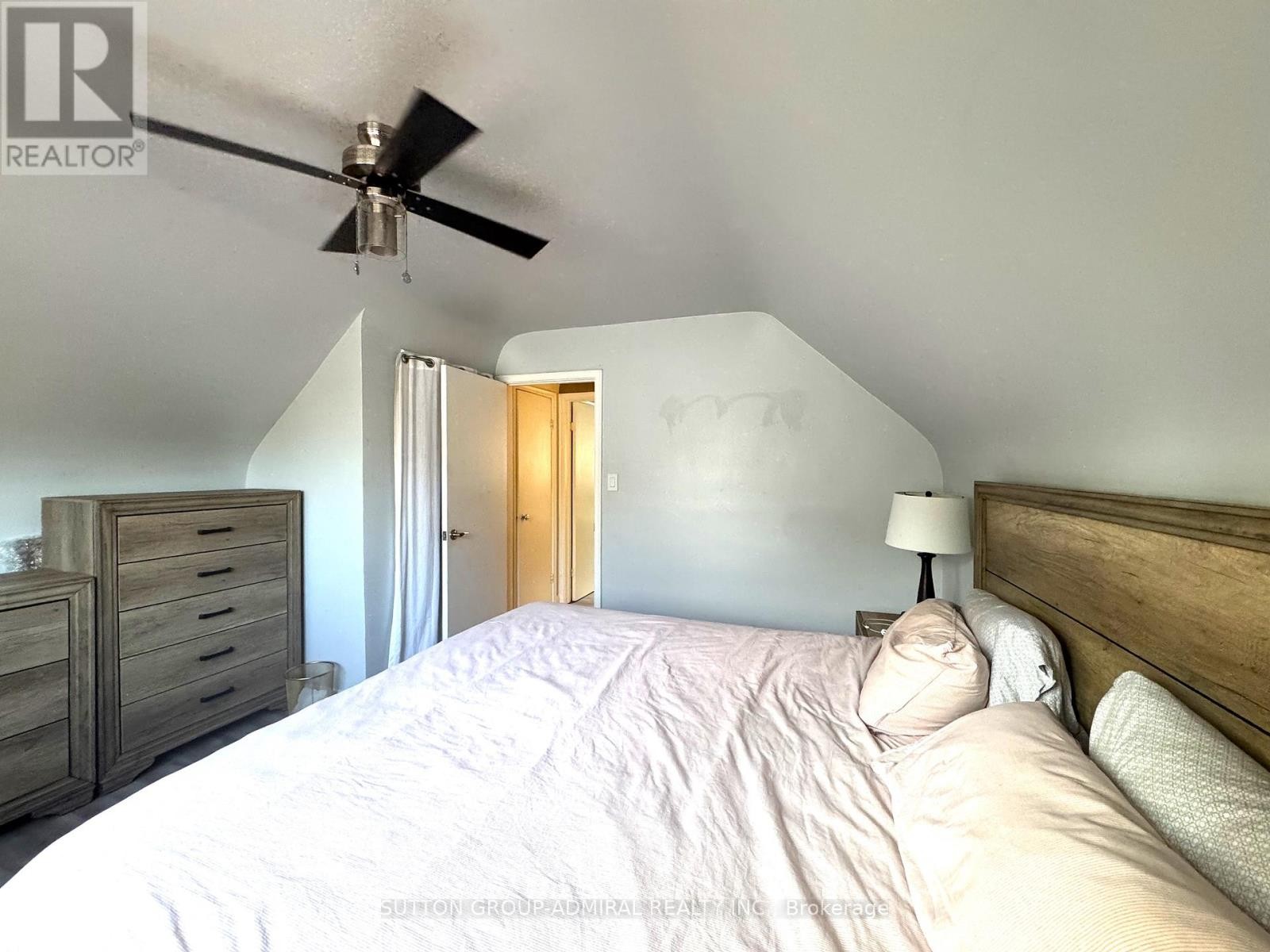 












37 COPPERMILL DRIVE

,
Toronto (Rexdale-Kipling),




Ontario
M9W3Z4

