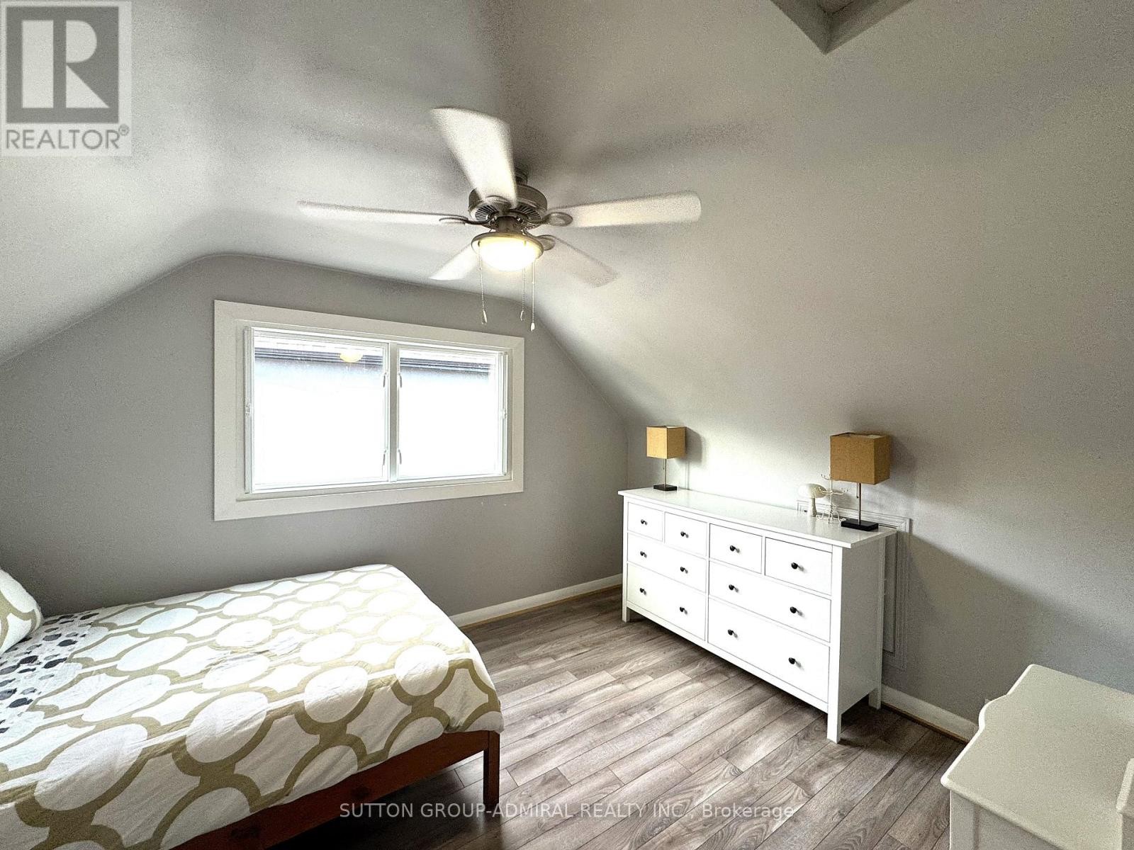 












37 COPPERMILL DRIVE

,
Toronto (Rexdale-Kipling),




Ontario
M9W3Z4

