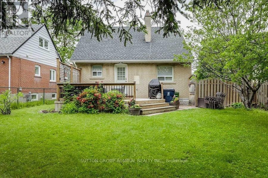 












37 COPPERMILL DRIVE

,
Toronto (Rexdale-Kipling),




Ontario
M9W3Z4

