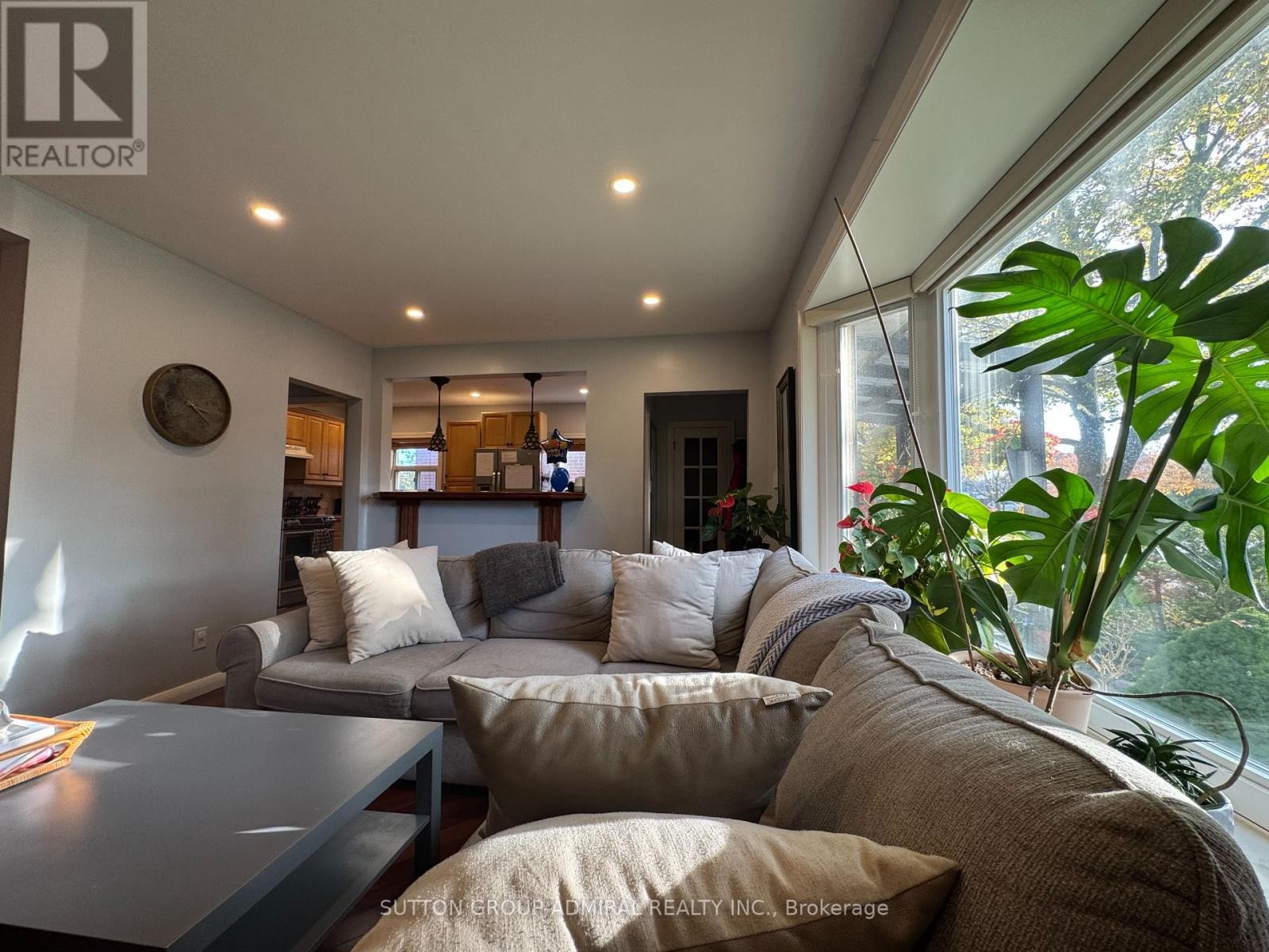 












37 COPPERMILL DRIVE

,
Toronto (Rexdale-Kipling),




Ontario
M9W3Z4

