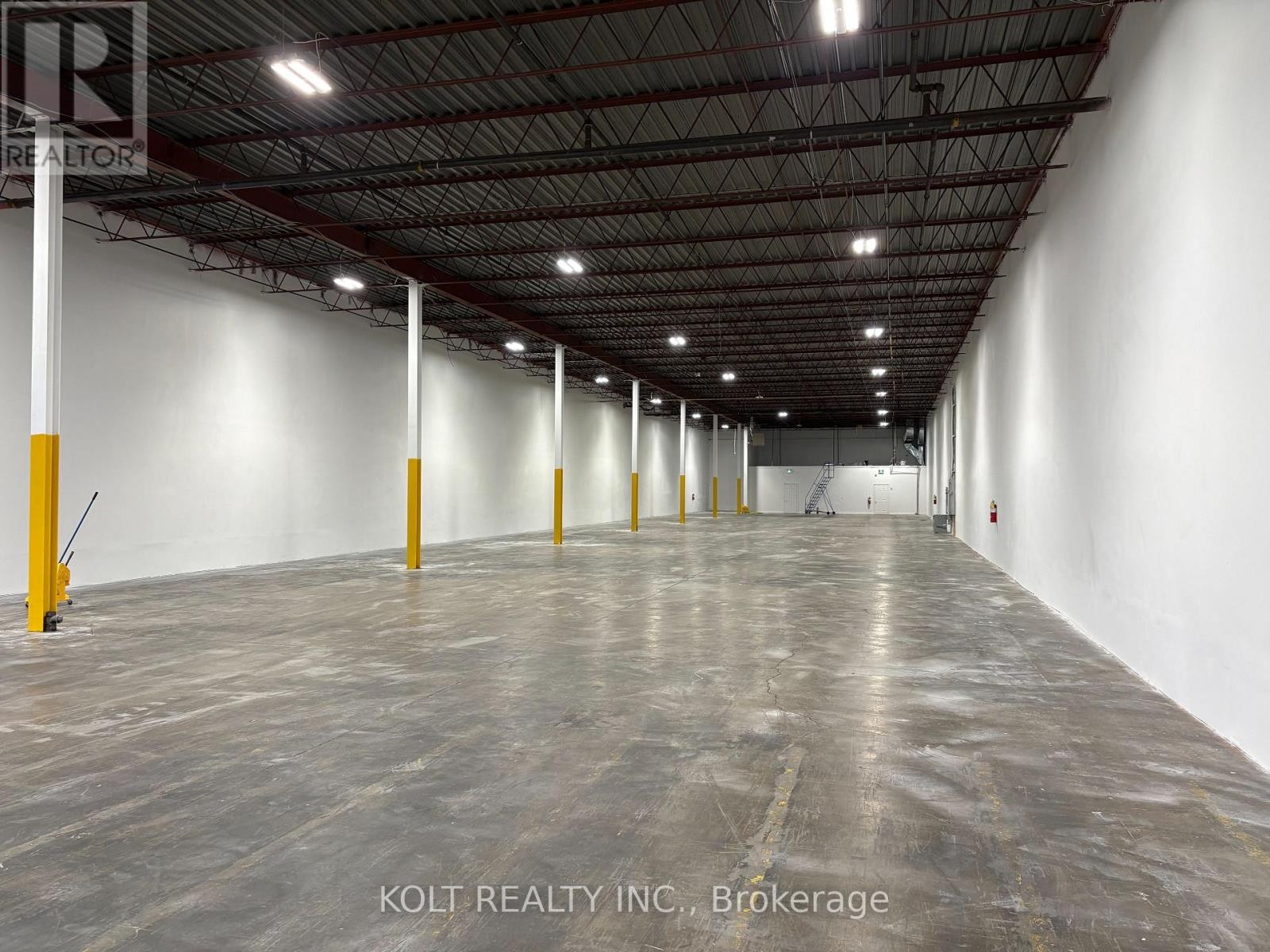 












10 - 286 RUTHERFORD ROAD S

,
Brampton (Steeles Industrial),




Ontario
L6W3J9

