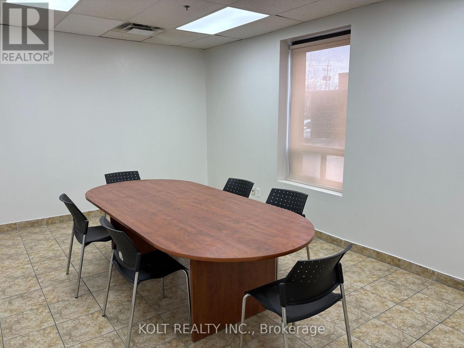 












10 - 286 RUTHERFORD ROAD S

,
Brampton (Steeles Industrial),




Ontario
L6W3J9

