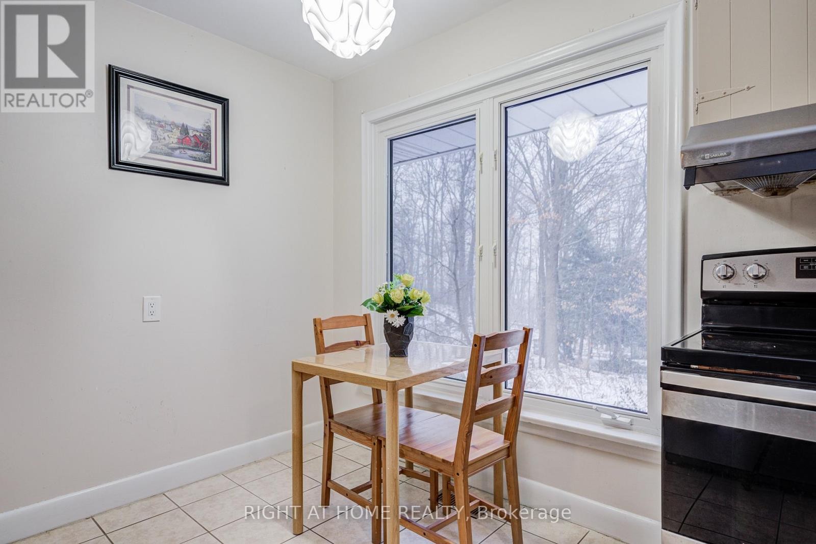 












1445 RYAN PLACE

,
Mississauga (Erindale),




Ontario
L5C1J7

