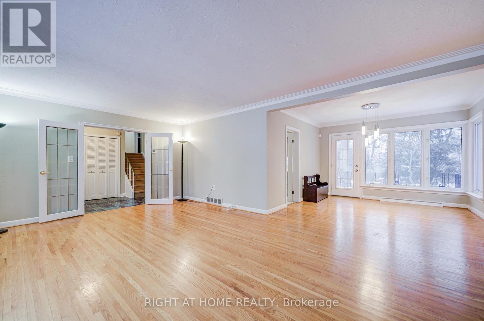 












1445 RYAN PLACE

,
Mississauga (Erindale),




Ontario
L5C1J7

