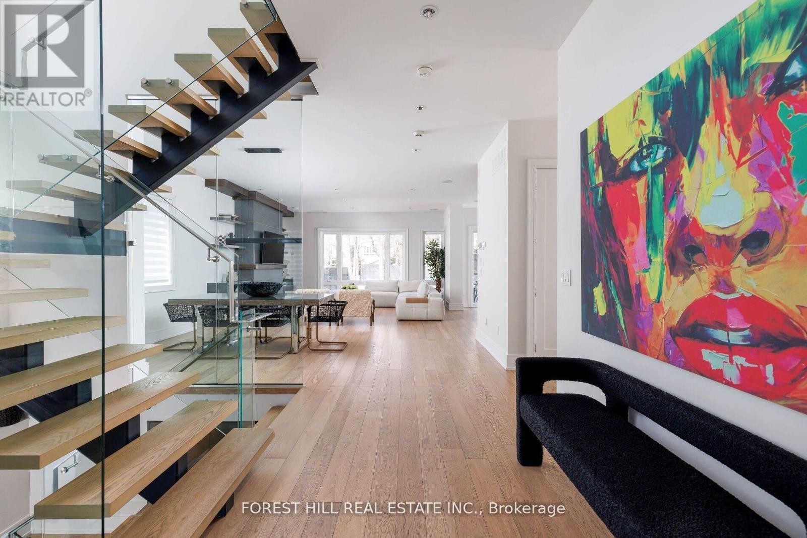 












8 NORA ROAD

,
Toronto (Islington-City Centre West),




Ontario
M9A1C9

