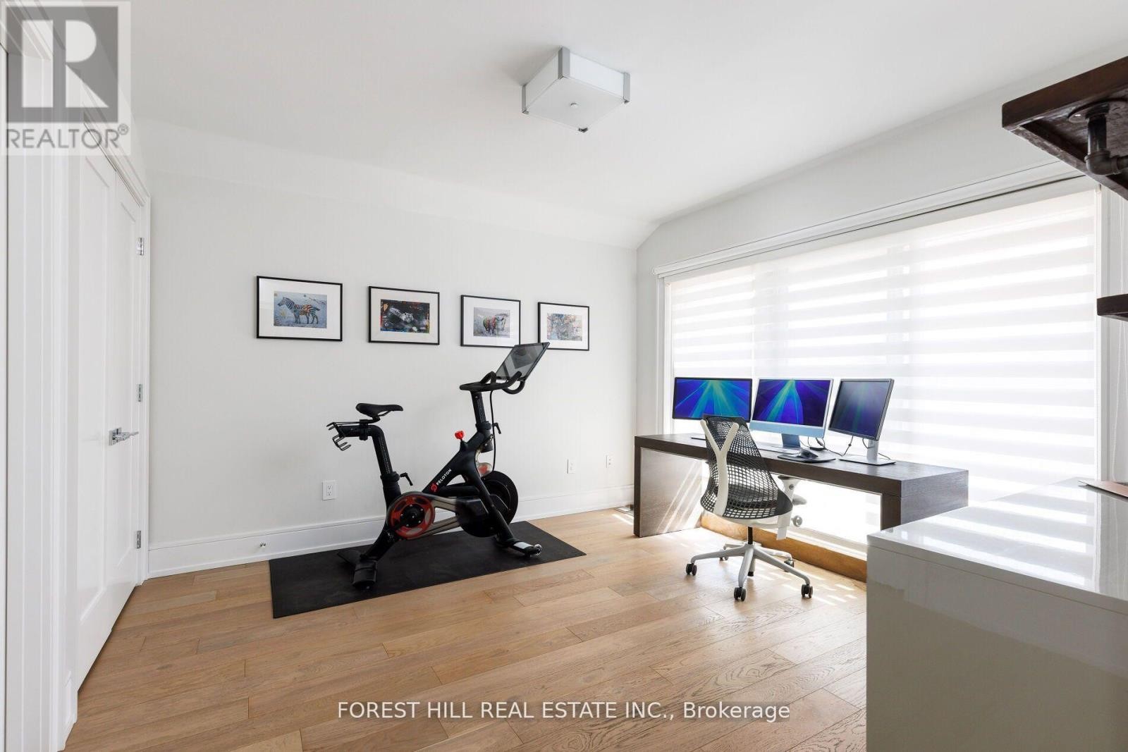 












8 NORA ROAD

,
Toronto (Islington-City Centre West),




Ontario
M9A1C9

