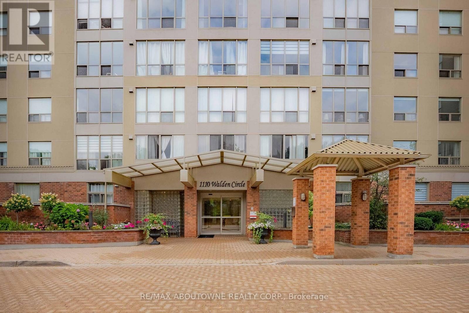 












903 - 1110 WALDEN CIRCLE

,
Mississauga (Clarkson),




Ontario
L5J4R3

