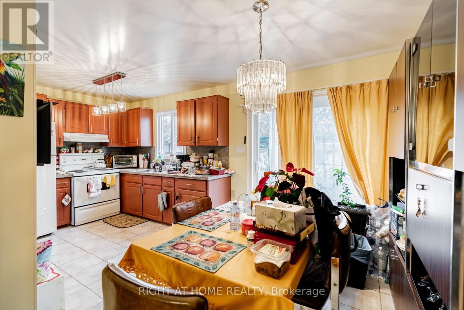 












4278 SAWMILL VALLEY DRIVE

,
Mississauga (Erin Mills),




Ontario
L5L3M9

