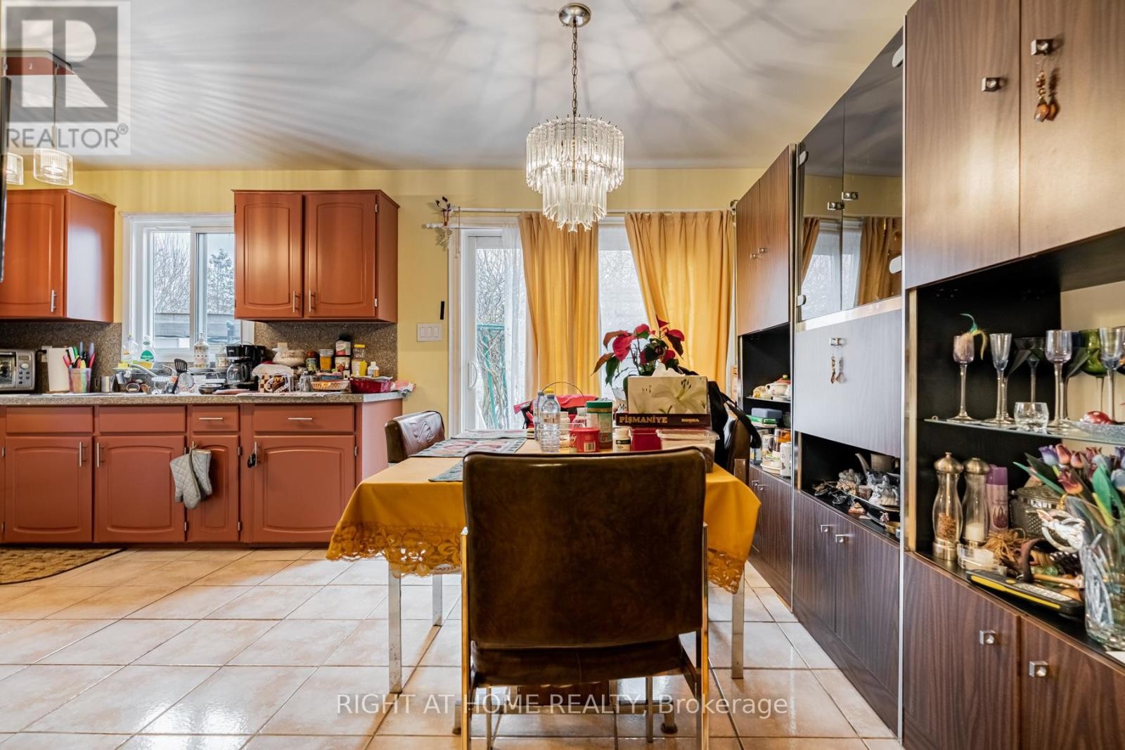 












4278 SAWMILL VALLEY DRIVE

,
Mississauga (Erin Mills),




Ontario
L5L3M9

