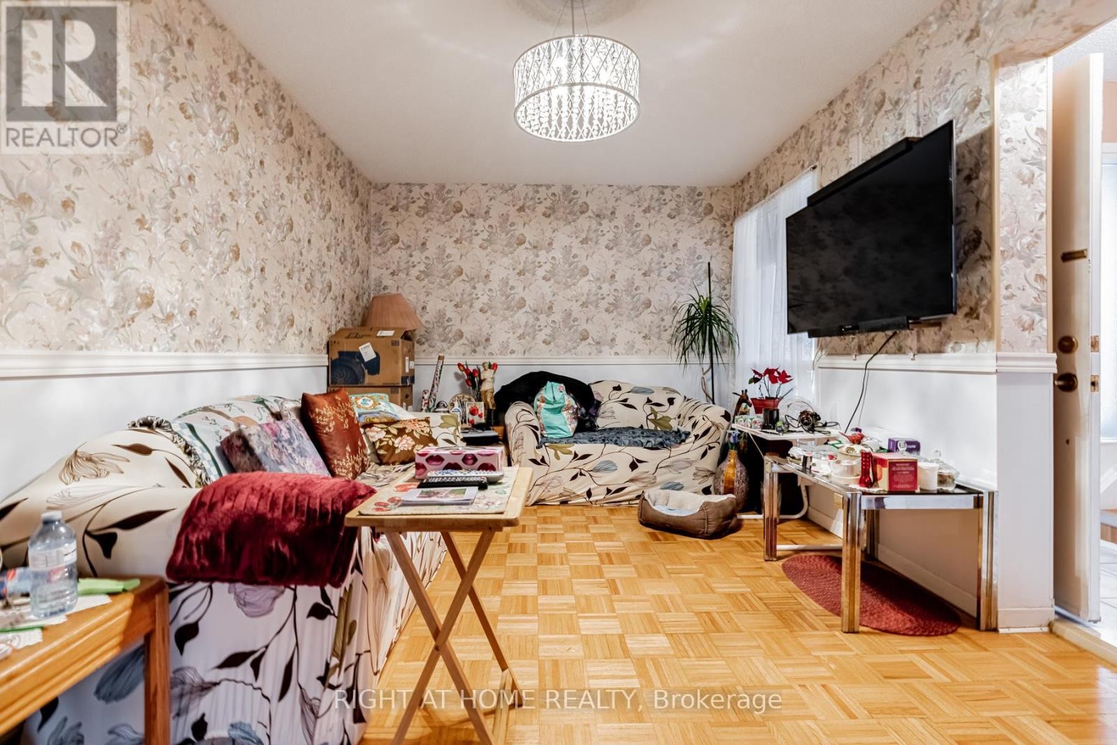 












4278 SAWMILL VALLEY DRIVE

,
Mississauga (Erin Mills),




Ontario
L5L3M9

