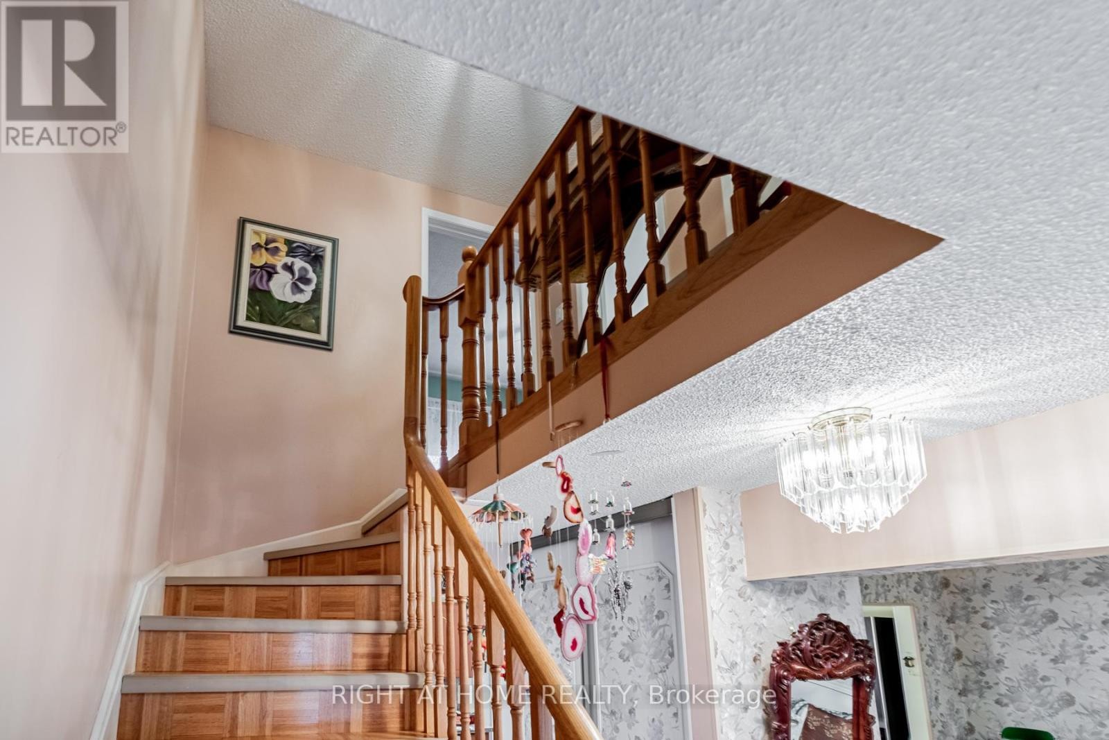 












4278 SAWMILL VALLEY DRIVE

,
Mississauga (Erin Mills),




Ontario
L5L3M9

