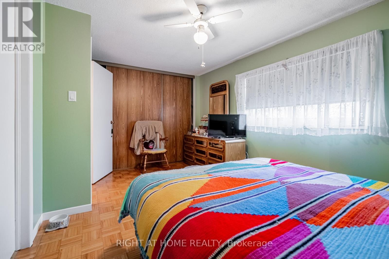 












4278 SAWMILL VALLEY DRIVE

,
Mississauga (Erin Mills),




Ontario
L5L3M9

