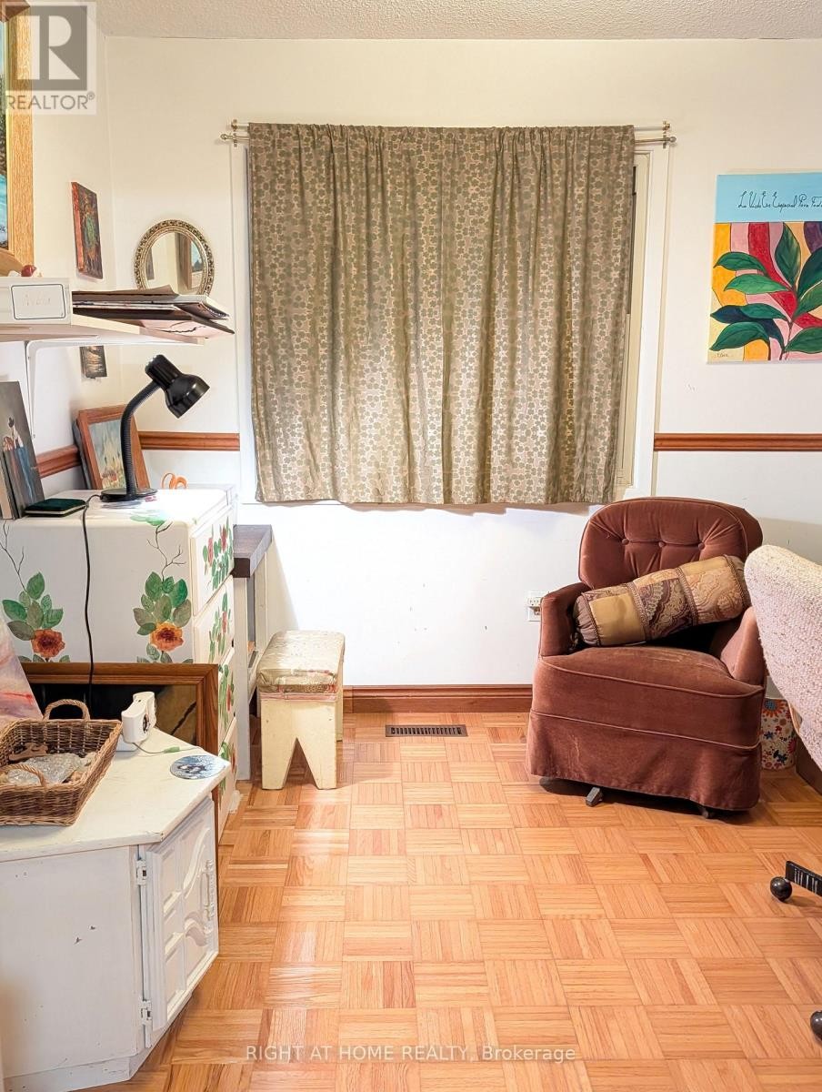 












4278 SAWMILL VALLEY DRIVE

,
Mississauga (Erin Mills),




Ontario
L5L3M9

