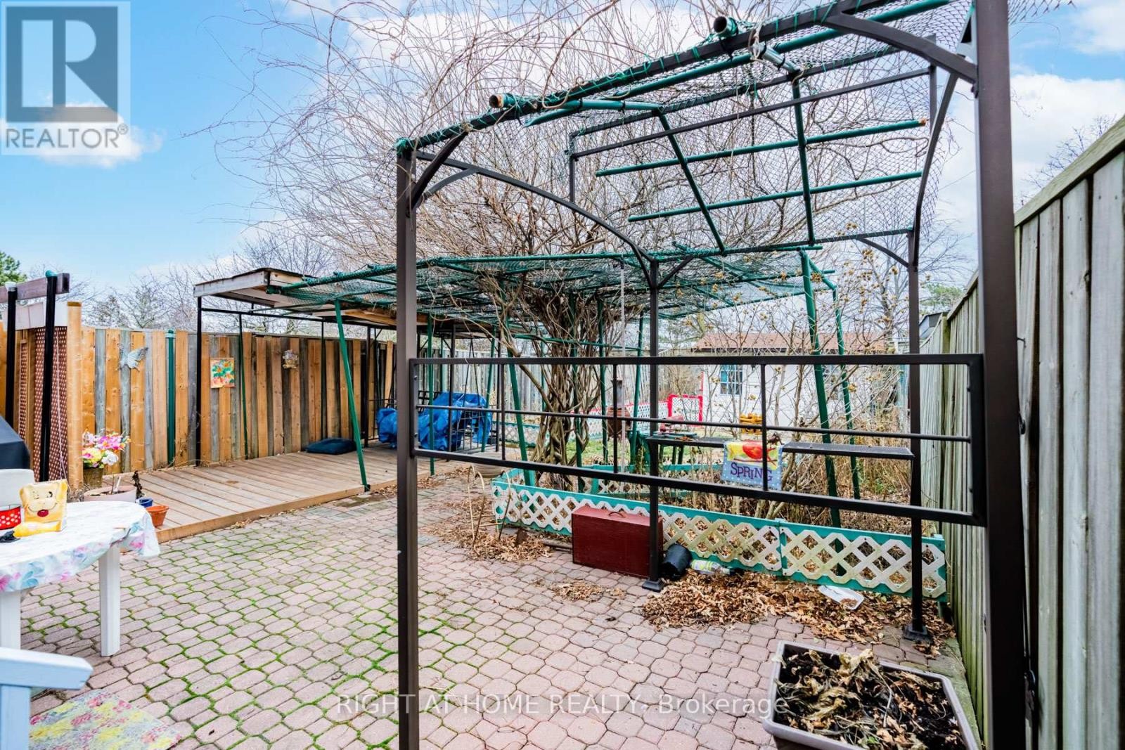 












4278 SAWMILL VALLEY DRIVE

,
Mississauga (Erin Mills),




Ontario
L5L3M9

