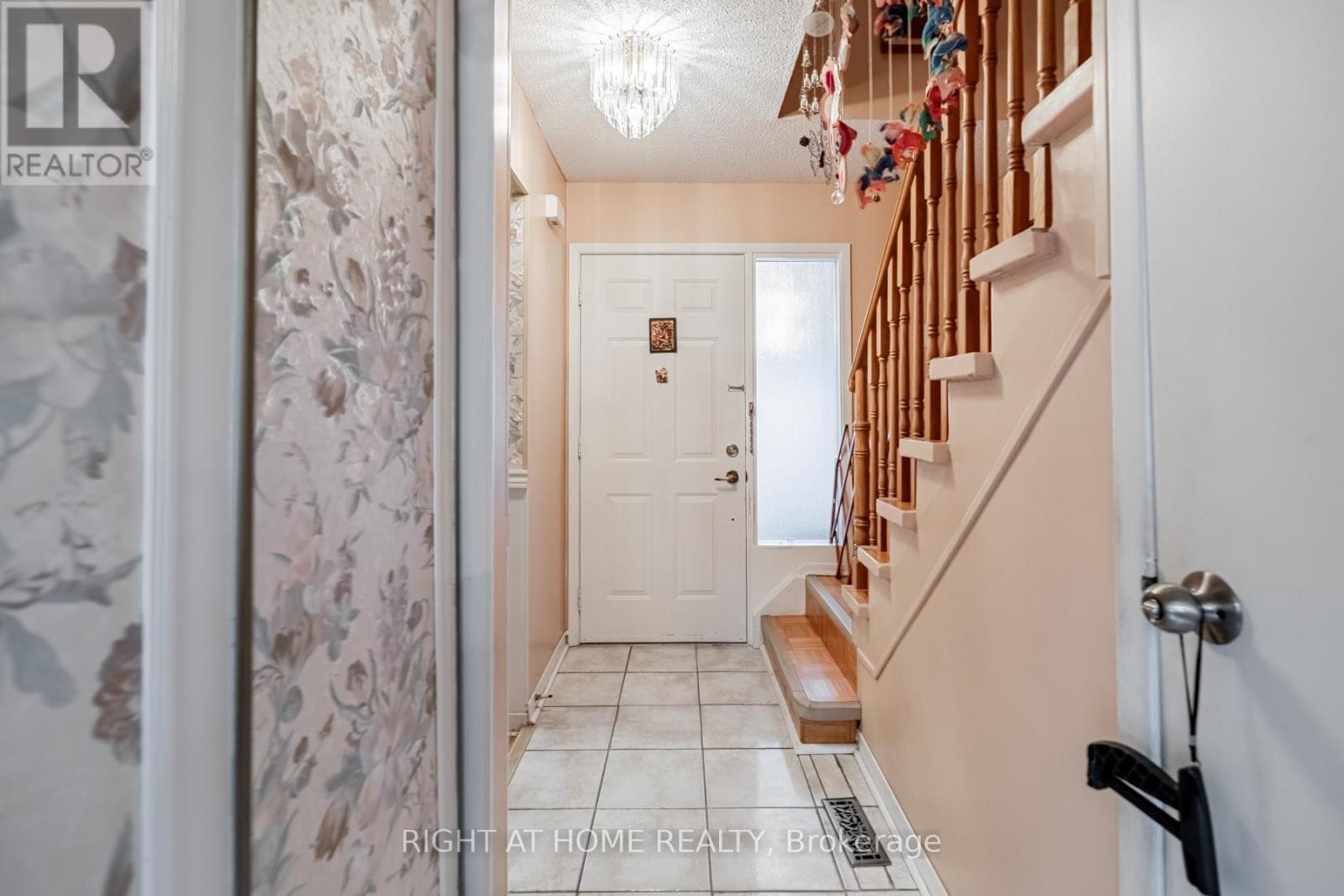 












4278 SAWMILL VALLEY DRIVE

,
Mississauga (Erin Mills),




Ontario
L5L3M9

