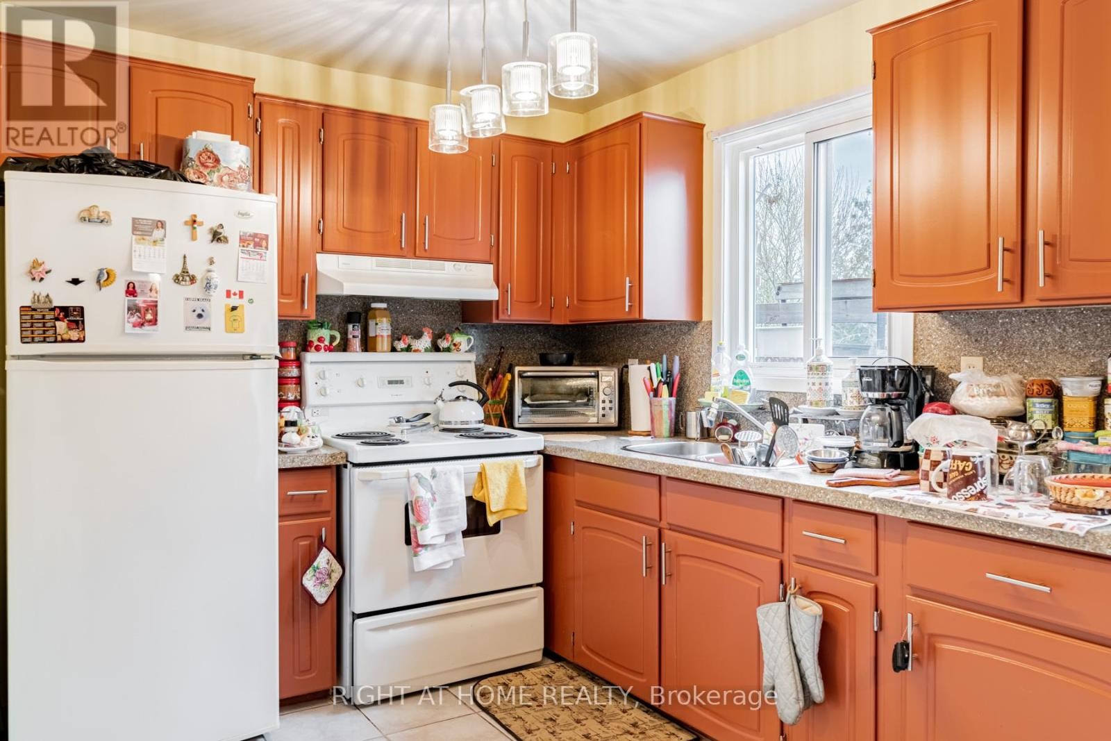 












4278 SAWMILL VALLEY DRIVE

,
Mississauga (Erin Mills),




Ontario
L5L3M9

