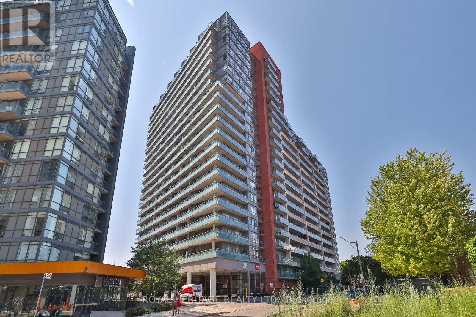 












104 - 38 JOE SHUSTER WAY

,
Toronto (South Parkdale),




Ontario
M6K0A5

