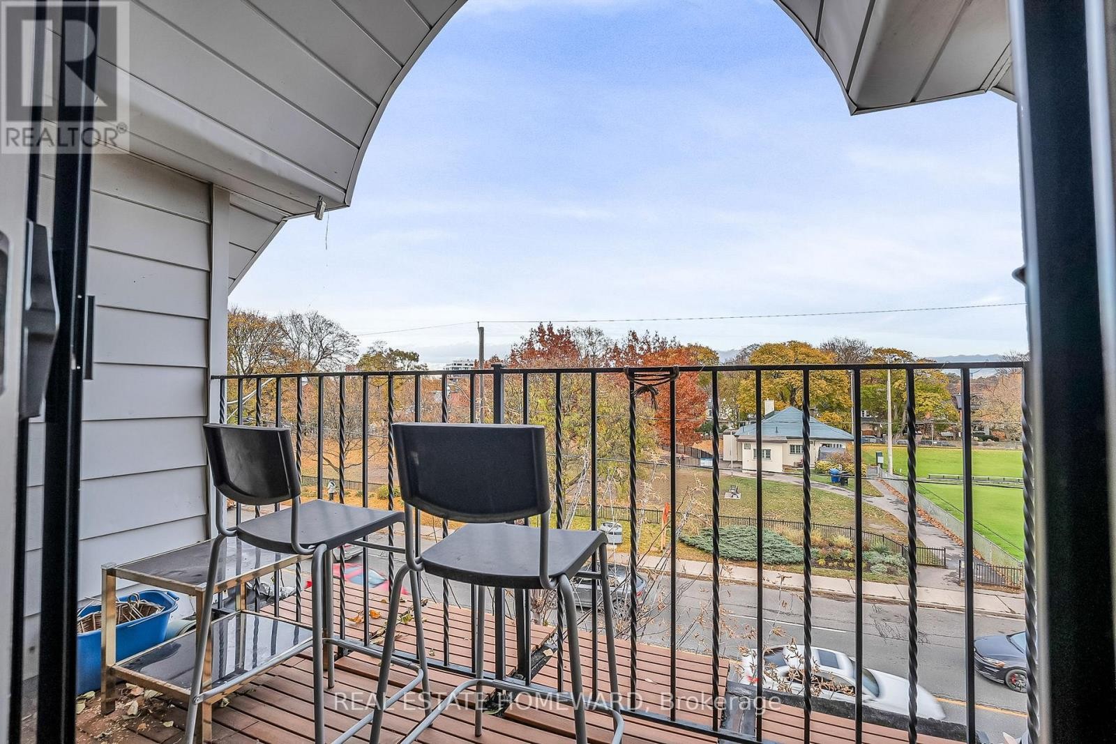 












272 KEELE STREET

,
Toronto (Junction Area),




Ontario
M6P2K4

