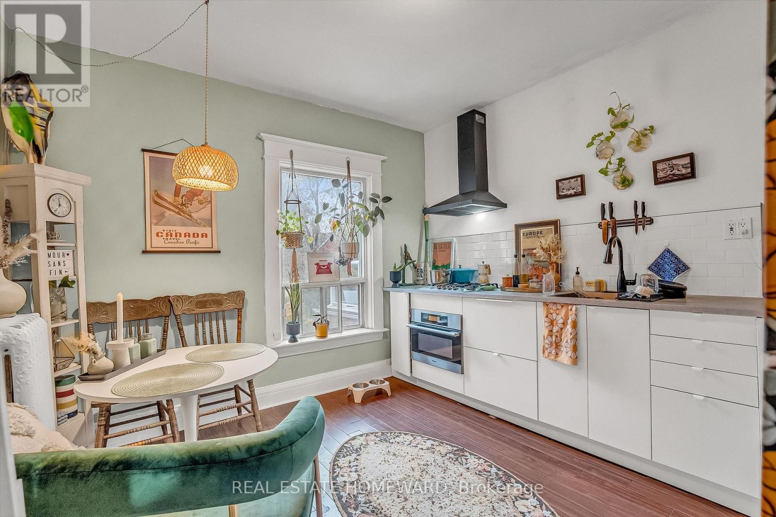 












272 KEELE STREET

,
Toronto (Junction Area),




Ontario
M6P2K4

