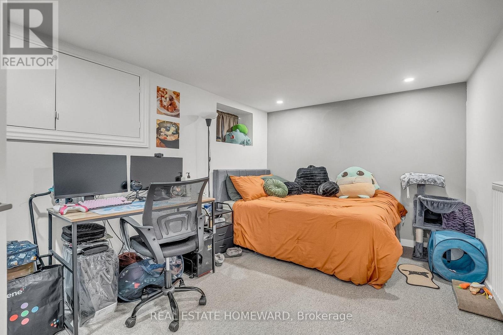 












272 KEELE STREET

,
Toronto (Junction Area),




Ontario
M6P2K4

