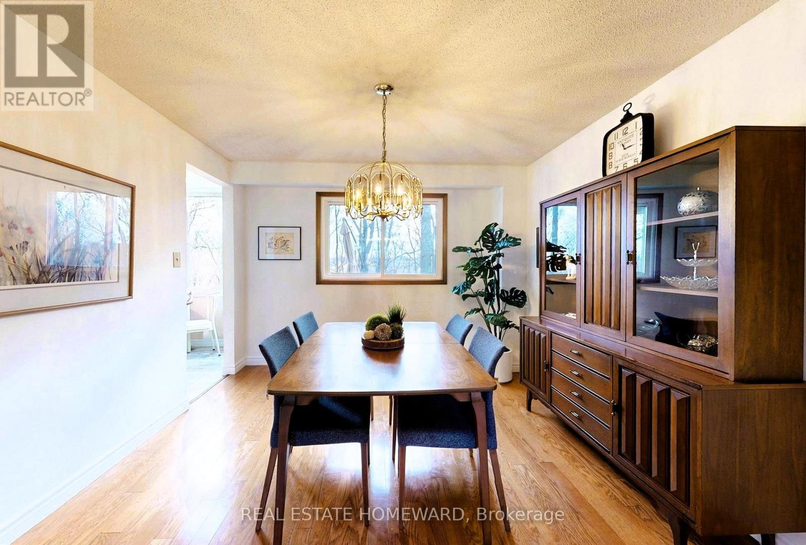 












3058 VIEWMOUNT ROAD

,
Oakville (WO West),




Ontario
L6L5M7

