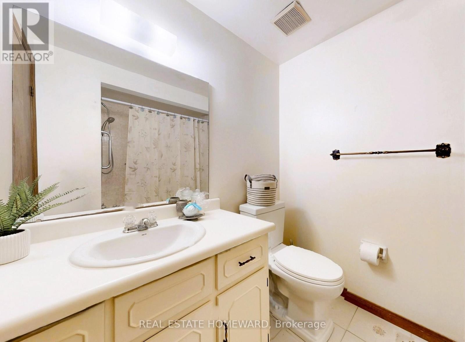 












3058 VIEWMOUNT ROAD

,
Oakville (WO West),




Ontario
L6L5M7

