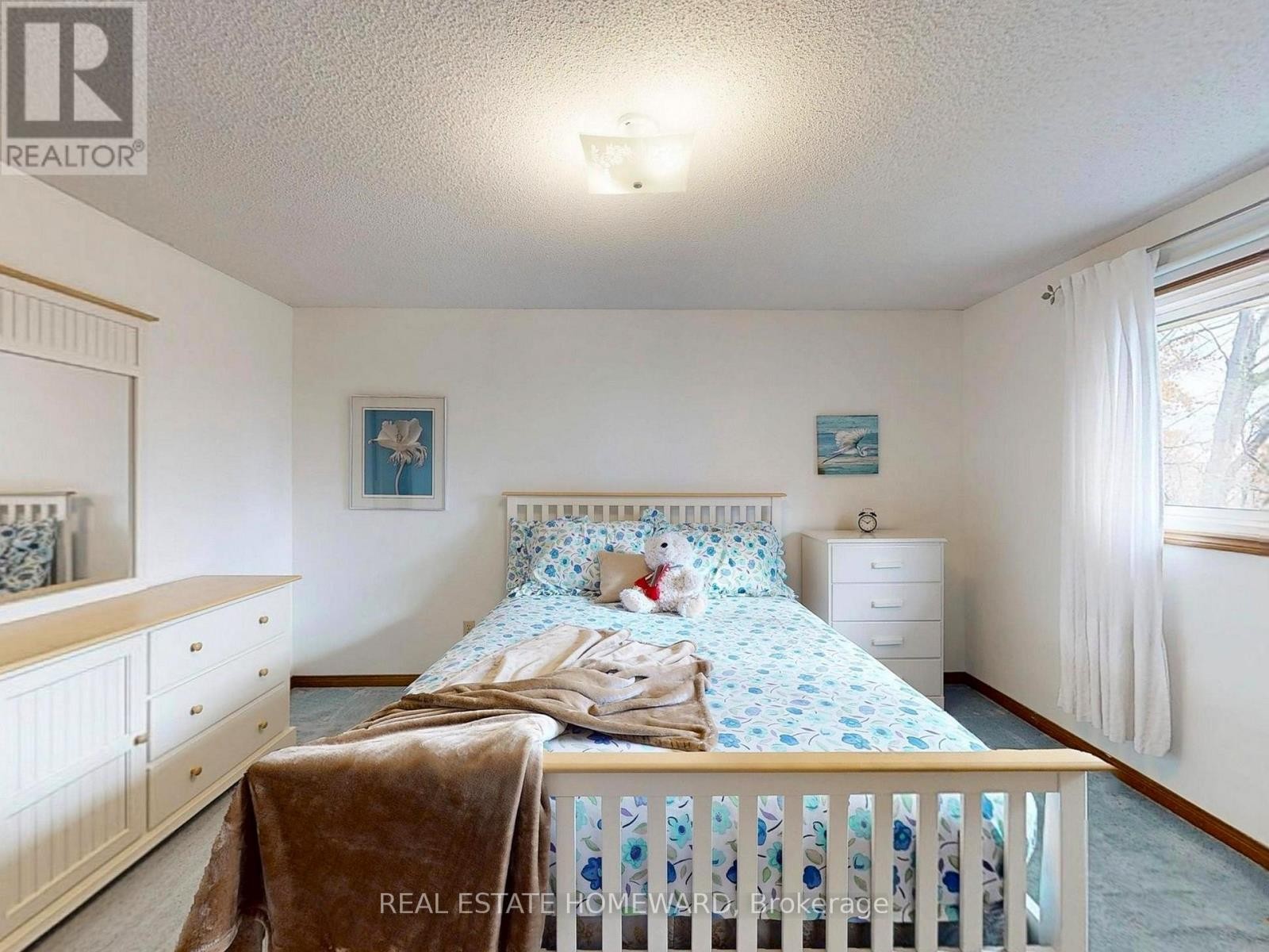 












3058 VIEWMOUNT ROAD

,
Oakville (WO West),




Ontario
L6L5M7

