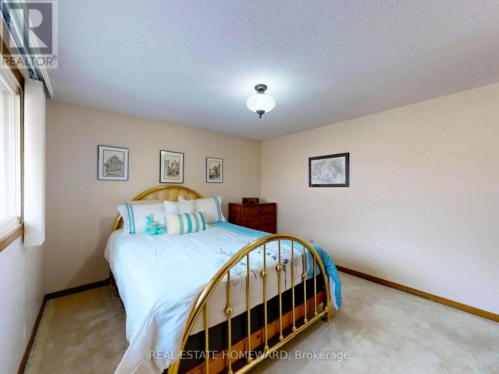 












3058 VIEWMOUNT ROAD

,
Oakville (WO West),




Ontario
L6L5M7

