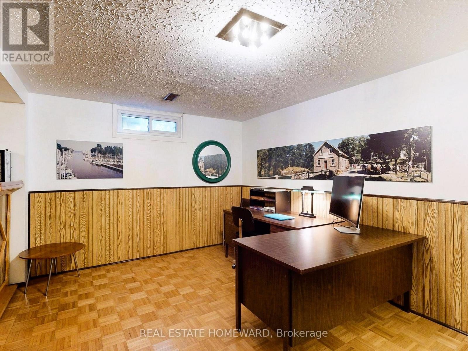 












3058 VIEWMOUNT ROAD

,
Oakville (WO West),




Ontario
L6L5M7

