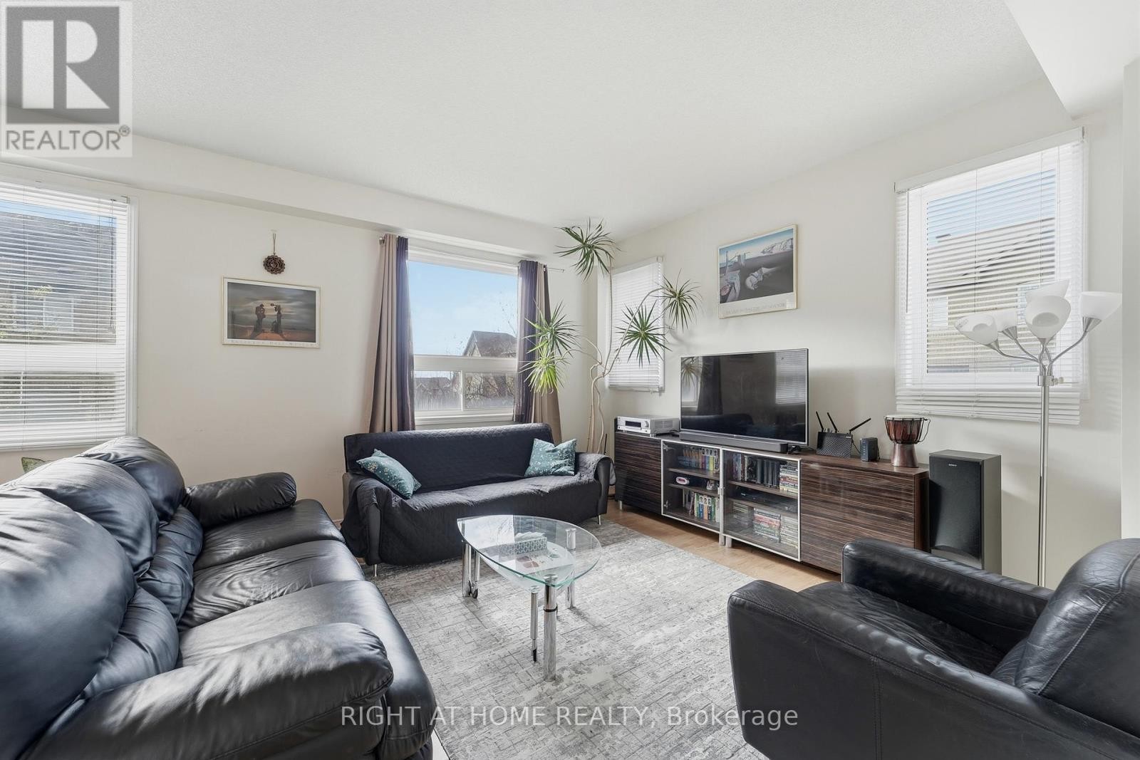 












154 - 7155 MAGISTRATE TERRACE

,
Mississauga (Meadowvale Village),




Ontario
L5W1Y9

