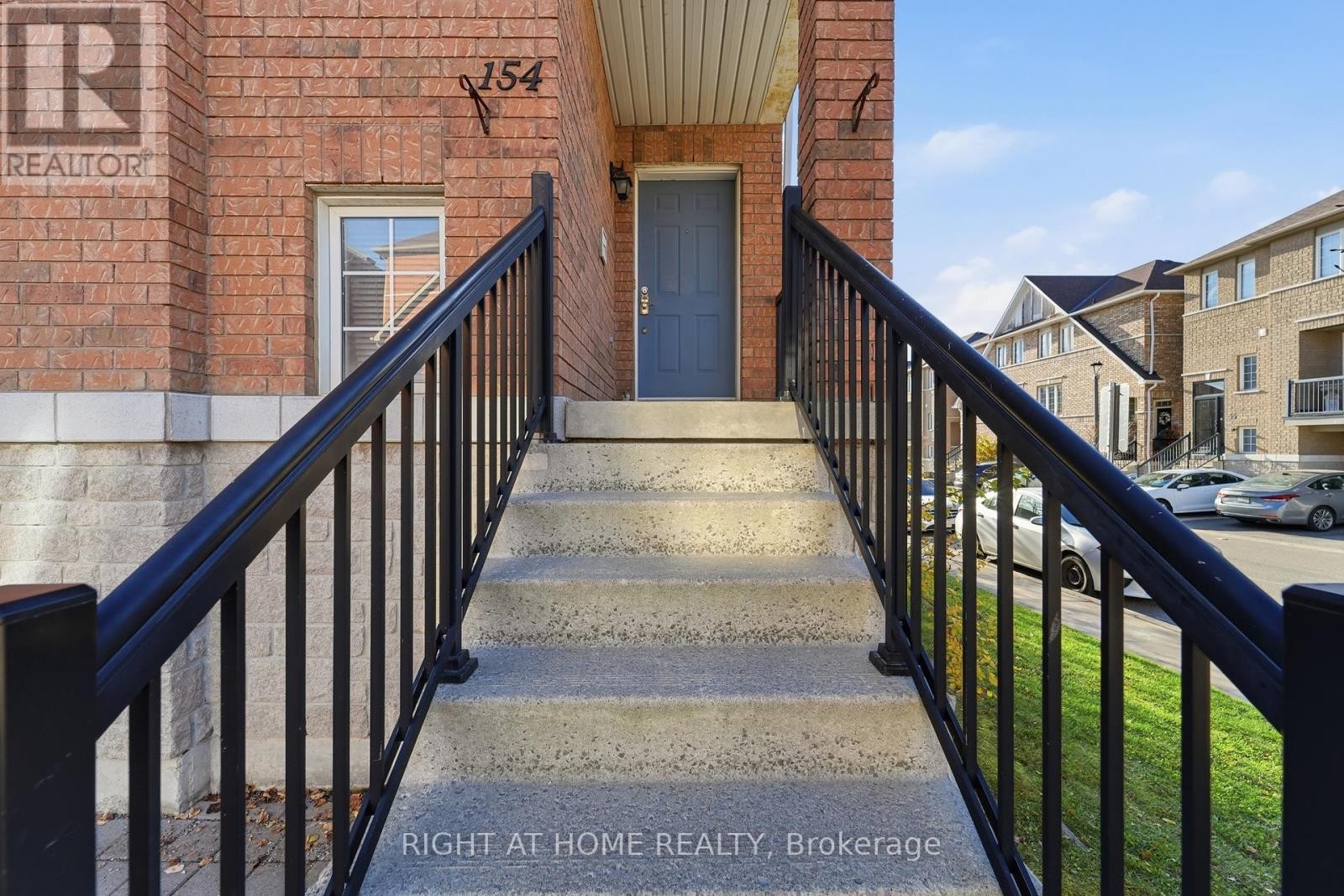 












154 - 7155 MAGISTRATE TERRACE

,
Mississauga (Meadowvale Village),




Ontario
L5W1Y9

