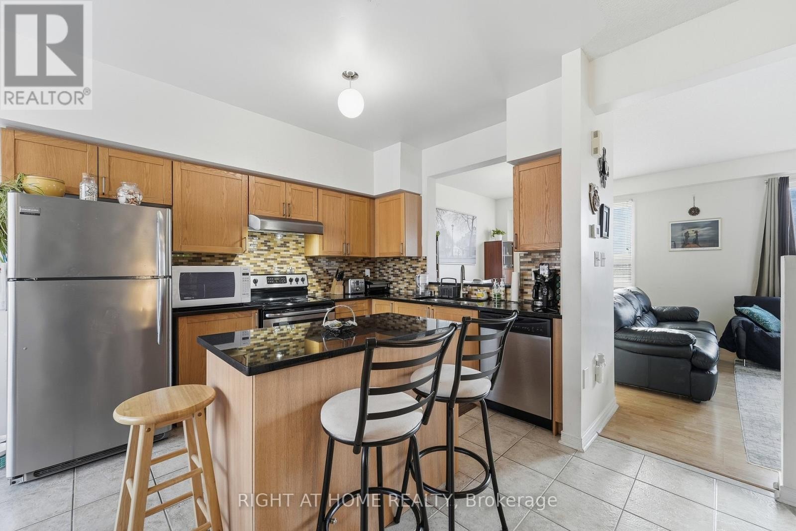 












154 - 7155 MAGISTRATE TERRACE

,
Mississauga (Meadowvale Village),




Ontario
L5W1Y9

