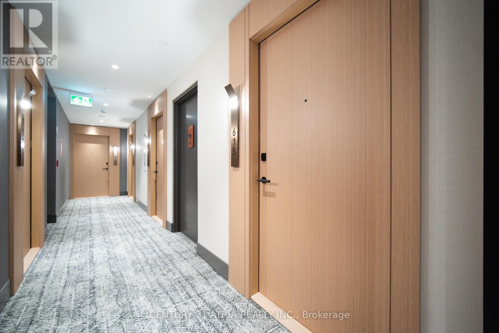 












615 - 60 CENTRAL PARK ROADWAY

,
Toronto (Islington-City Centre West),




Ontario
M9A0E6

