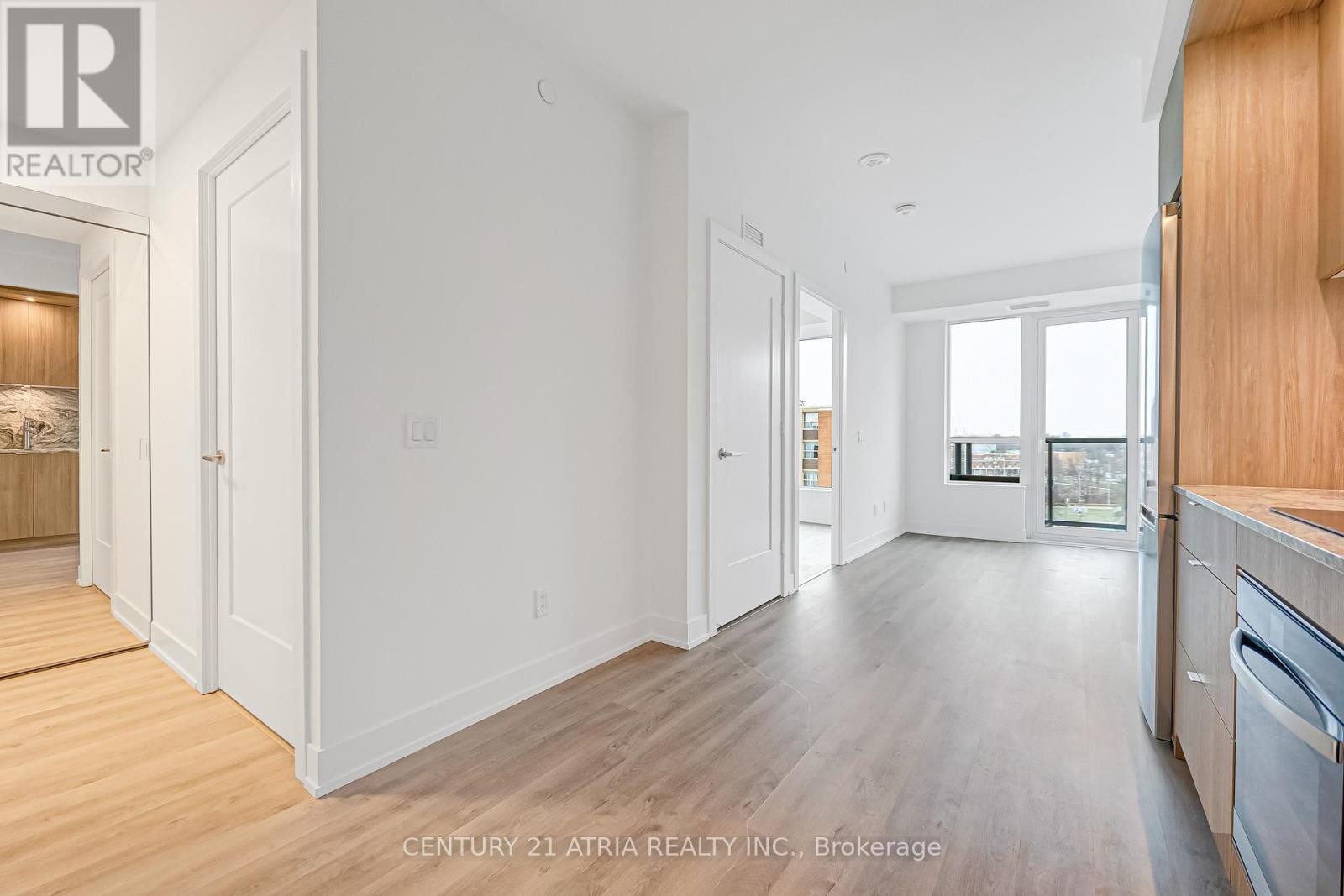 












615 - 60 CENTRAL PARK ROADWAY

,
Toronto (Islington-City Centre West),




Ontario
M9A0E6

