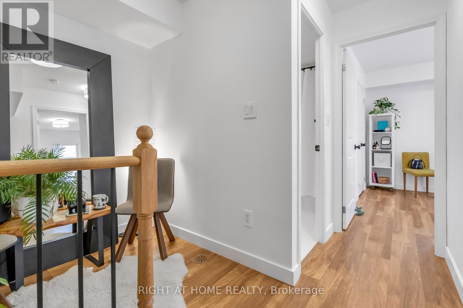 












146 - 12 FOUNDRY AVENUE

,
Toronto (Dovercourt-Wallace Emerson-Junction),




Ontario
M6H0A7

