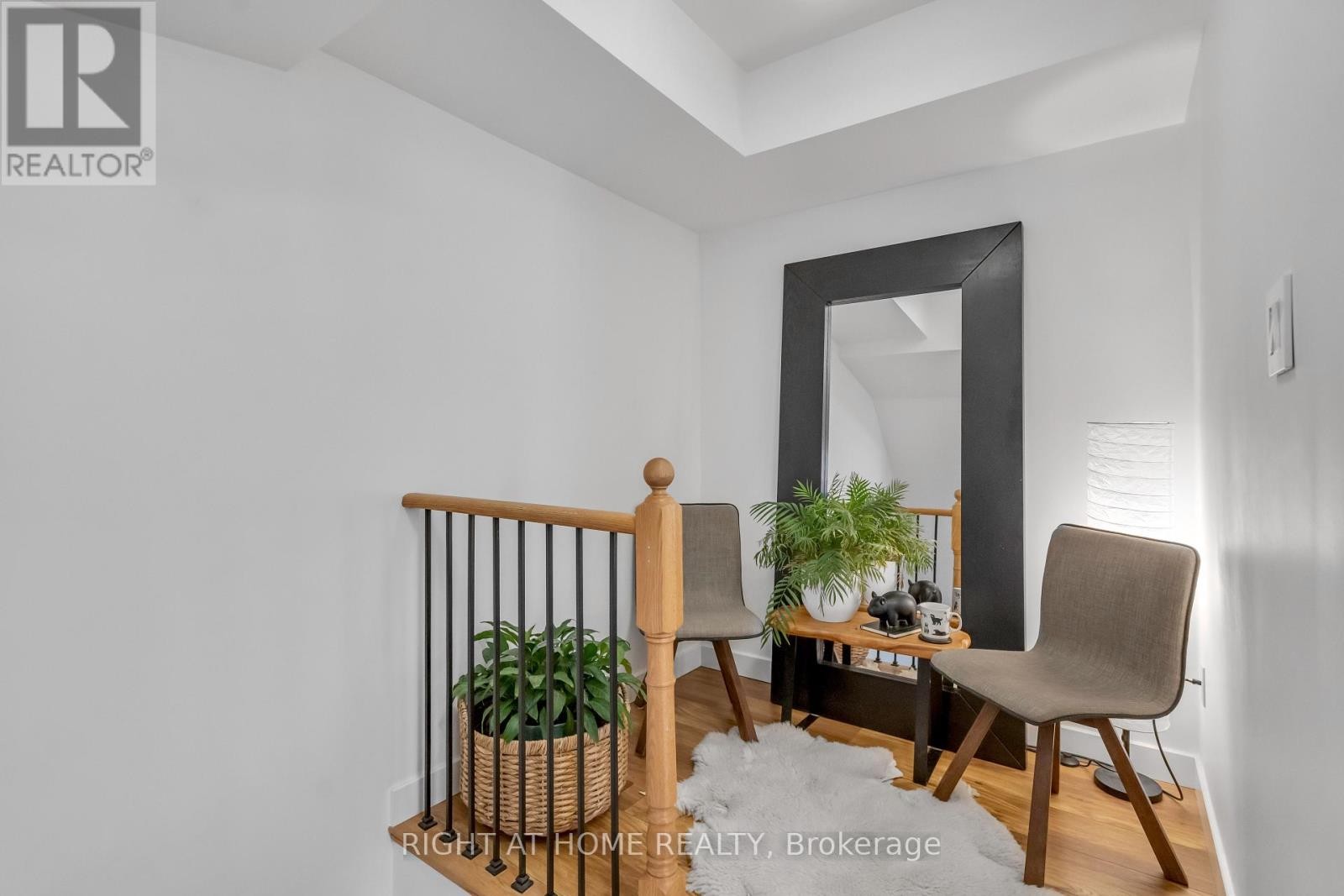 












146 - 12 FOUNDRY AVENUE

,
Toronto (Dovercourt-Wallace Emerson-Junction),




Ontario
M6H0A7

