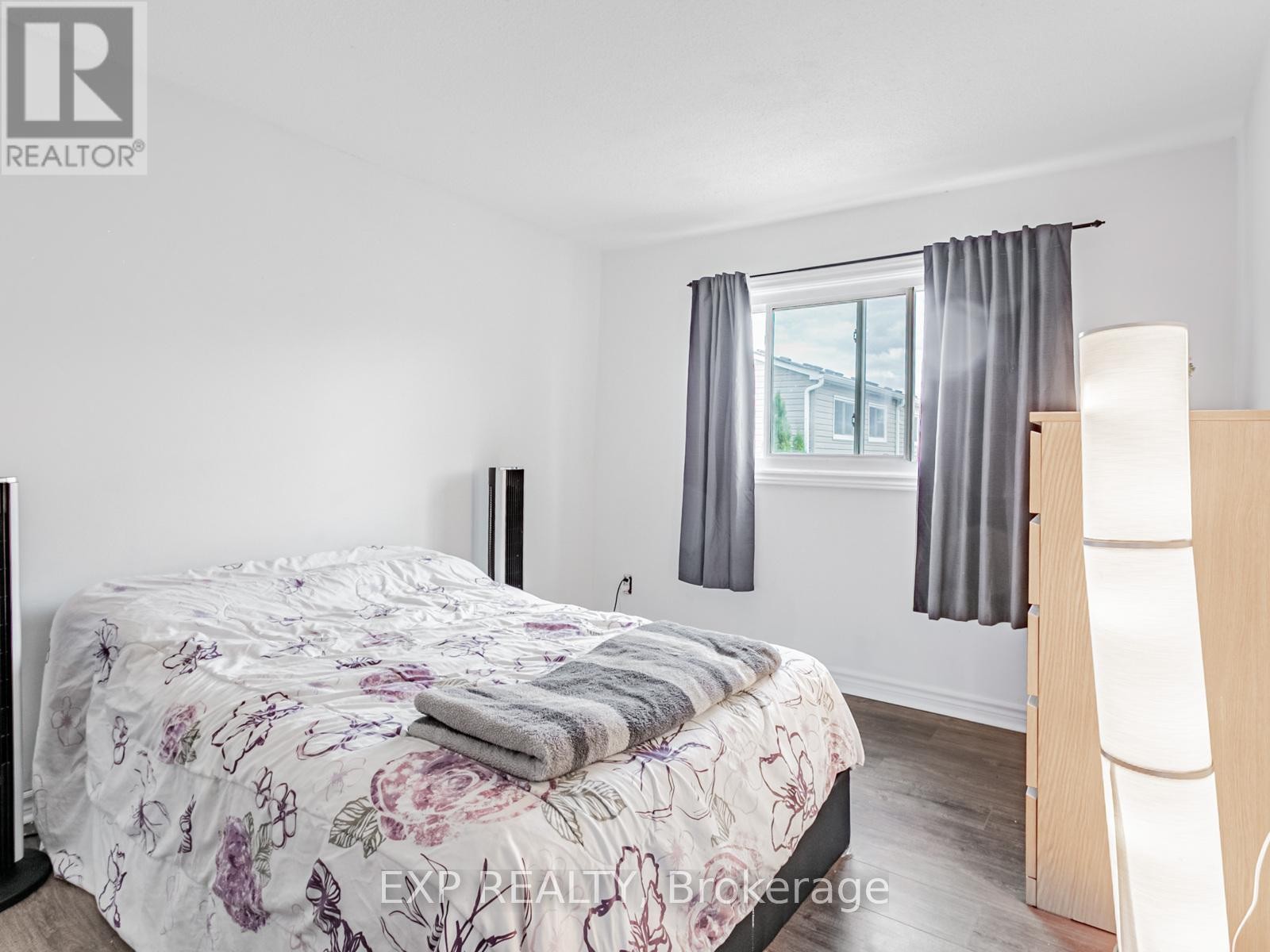 












64 - 2050 UPPER MIDDLE ROAD

,
Burlington (Brant Hills),




Ontario
L7P3R9

