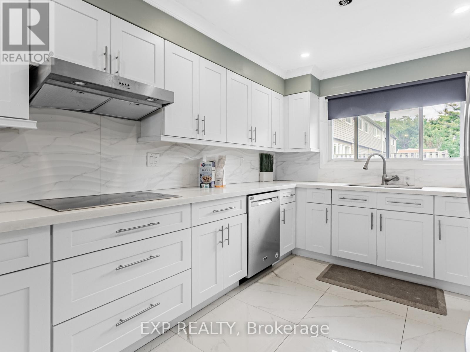 












64 - 2050 UPPER MIDDLE ROAD

,
Burlington (Brant Hills),




Ontario
L7P3R9

