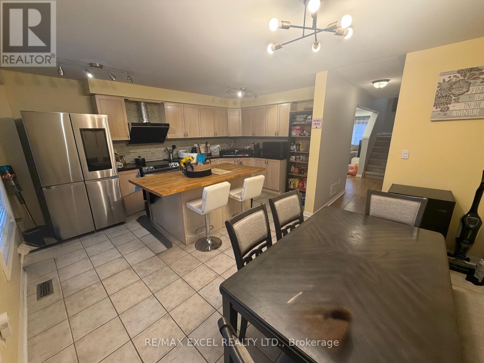 












161 - 5980 WHITEHORN AVENUE

,
Mississauga (East Credit),




Ontario
L5V2Y3

