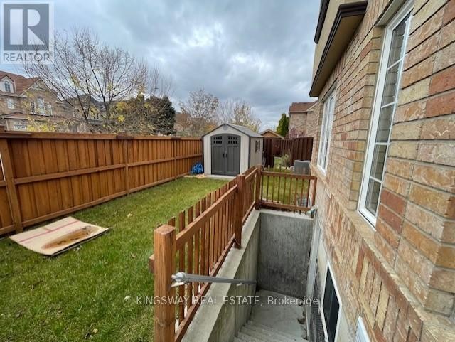 












BASEMENT - 872 BETHANY CRESCENT W

,
Mississauga (East Credit),




Ontario
L5V3B9


