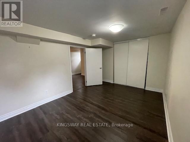 












BASEMENT - 872 BETHANY CRESCENT W

,
Mississauga (East Credit),




Ontario
L5V3B9

